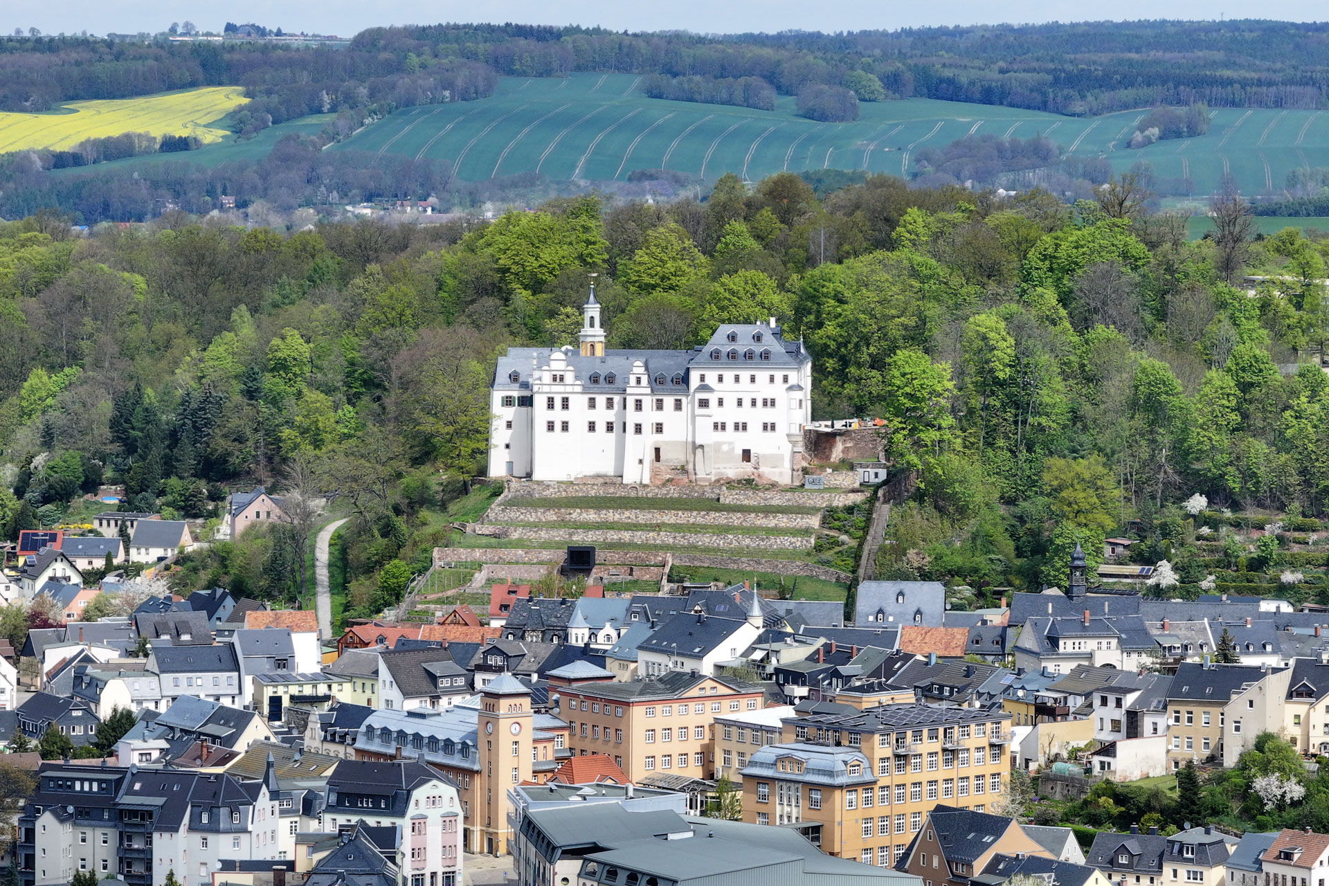 Neue Intensivpflege-WG für 24 h Pflege und Heimbeatmung in Lichtenstein, Sachsen